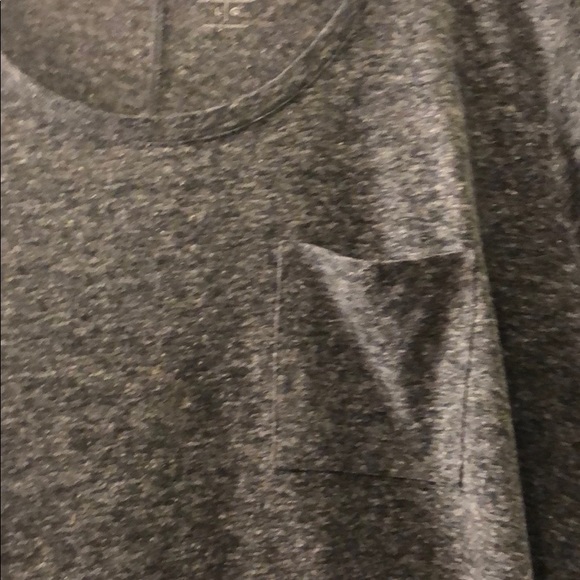 t shirt - Picture 3 of 3